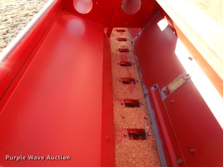 image for item DI8055 (2) International 5100 grain drills