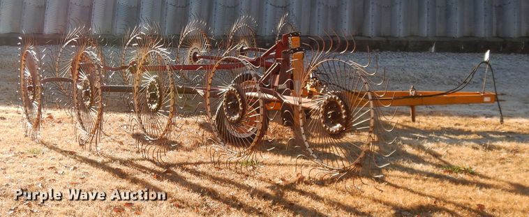 image for item DI8056 Sitrex hay rake