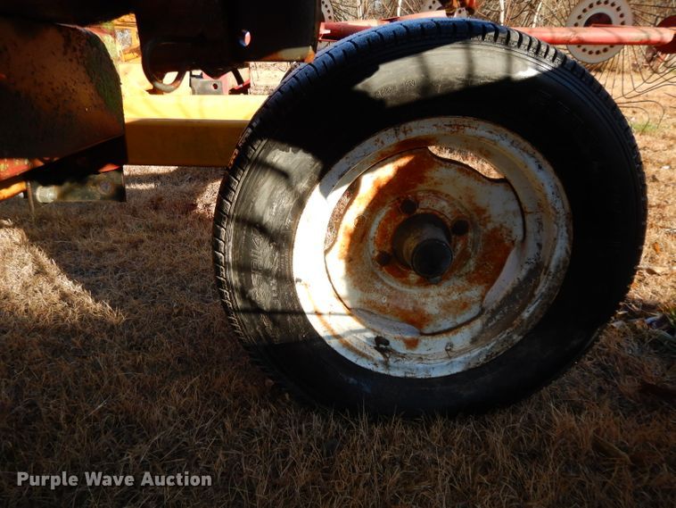 image for item DI8056 Sitrex hay rake