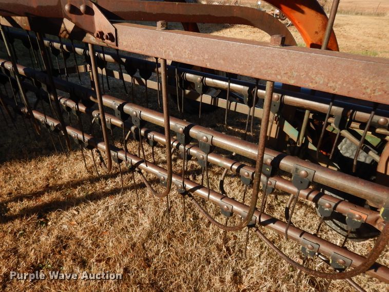 image for item DI8057 New Idea 402 hay rake