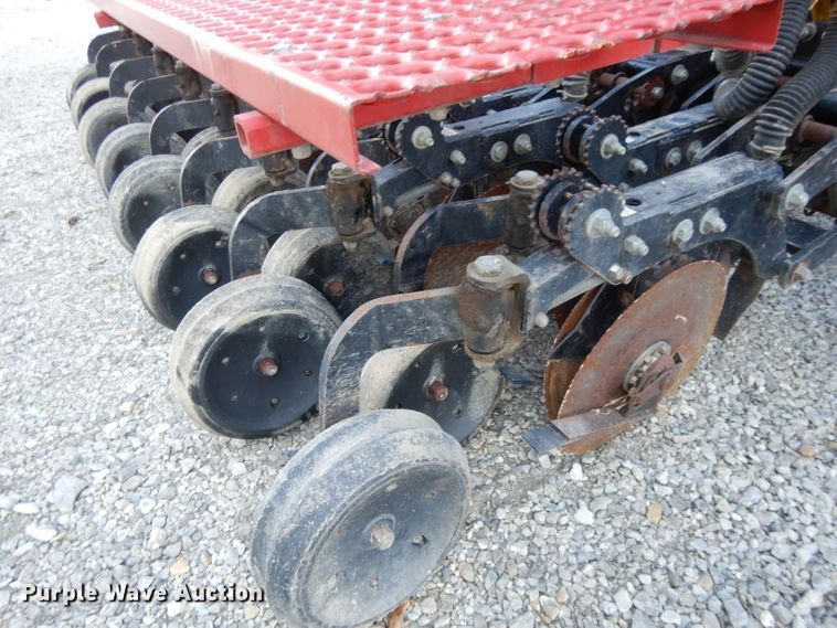 image for item DI8101 Sunflower 9431  grain drill