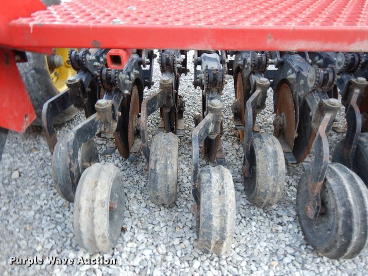 image for item DI8101 Sunflower 9431  grain drill