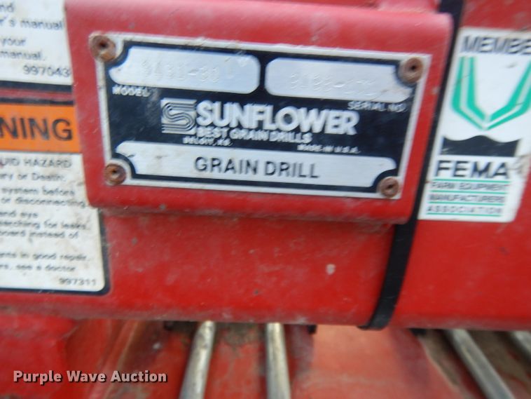 image for item DI8101 Sunflower 9431  grain drill