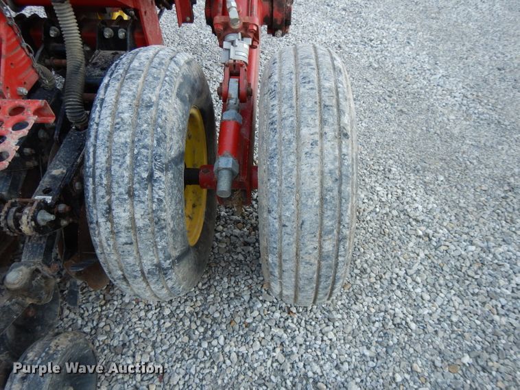 image for item DI8101 Sunflower 9431  grain drill