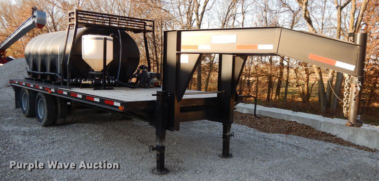 image for item DI8102 2012 Neal nurse tank trailer