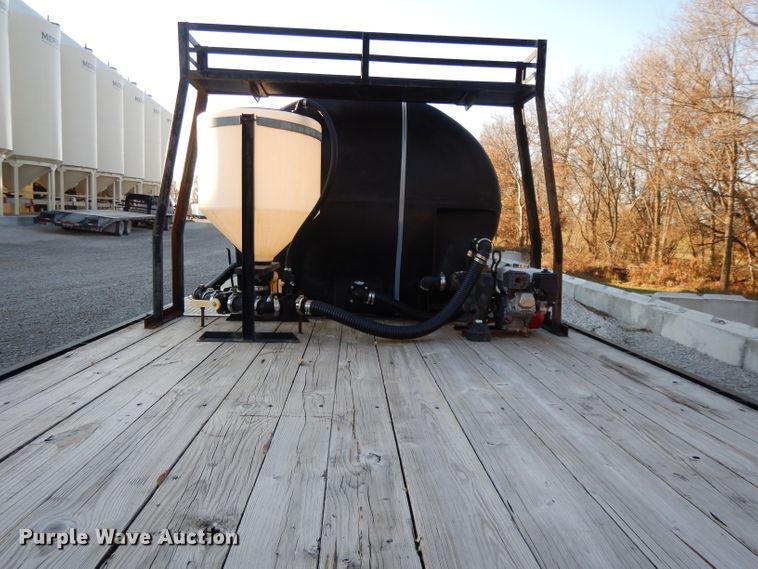 image for item DI8102 2012 Neal nurse tank trailer