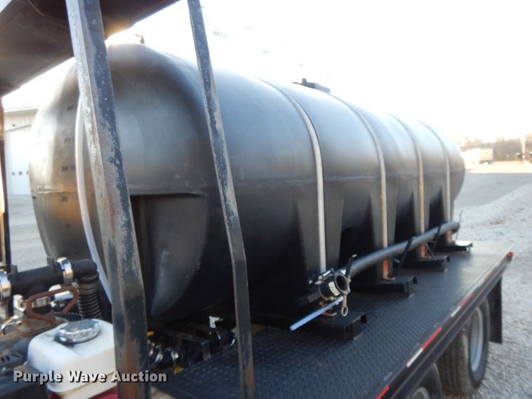 image for item DI8102 2012 Neal nurse tank trailer