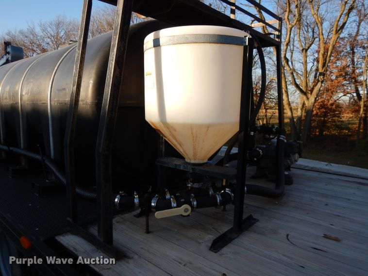 image for item DI8102 2012 Neal nurse tank trailer