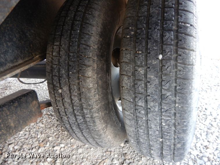 image for item DI8102 2012 Neal nurse tank trailer