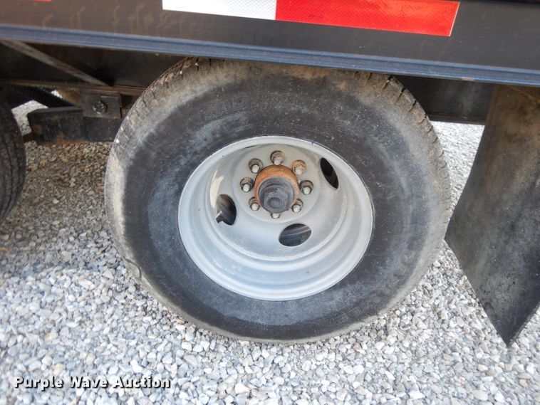 image for item DI8102 2012 Neal nurse tank trailer