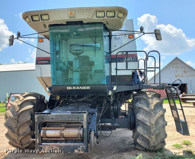 image for item DJ3149 1998 Gleaner R62 75th Anniversary RWA combine