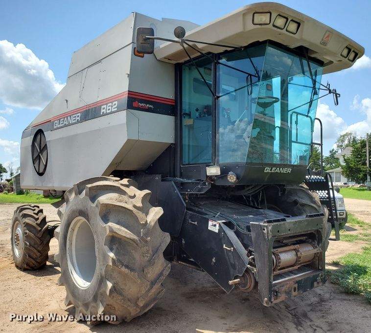 image for item DJ3149 1998 Gleaner R62 75th Anniversary RWA combine