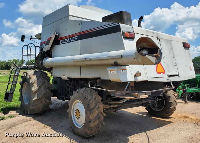 image for item DJ3149 1998 Gleaner R62 75th Anniversary RWA combine