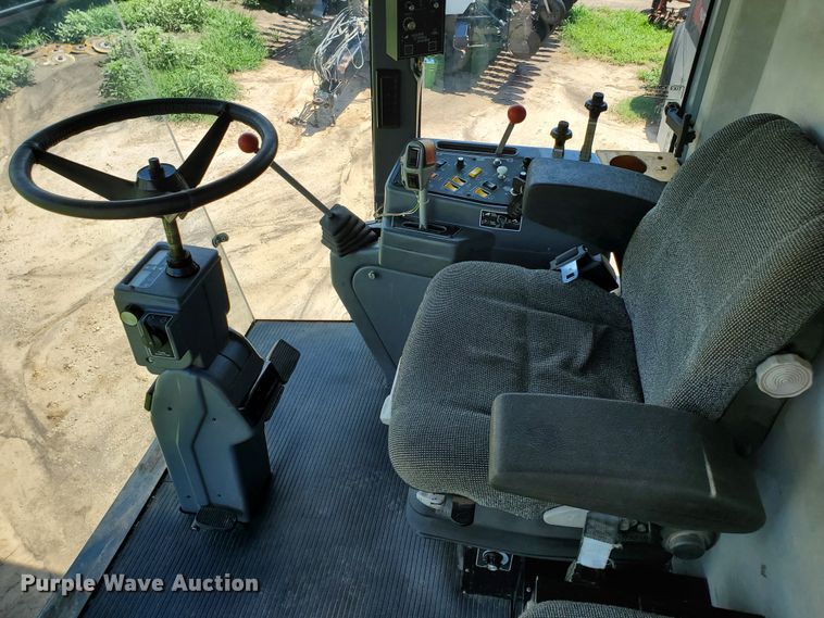 image for item DJ3149 1998 Gleaner R62 75th Anniversary RWA combine