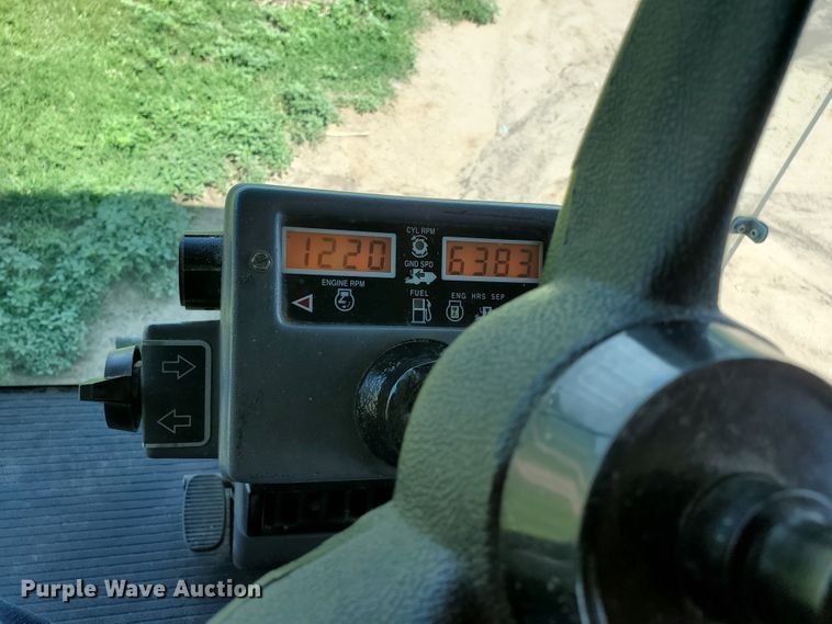 image for item DJ3149 1998 Gleaner R62 75th Anniversary RWA combine