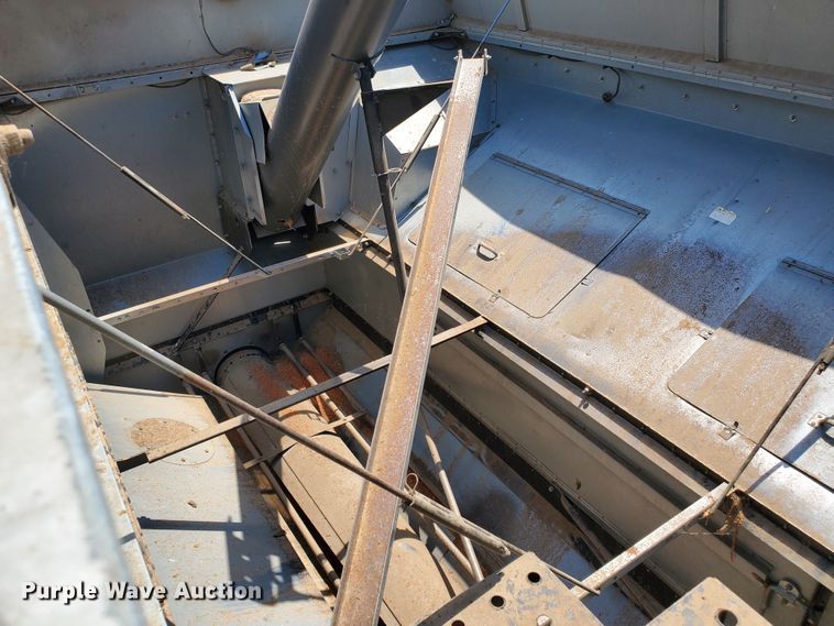 image for item DJ3149 1998 Gleaner R62 75th Anniversary RWA combine