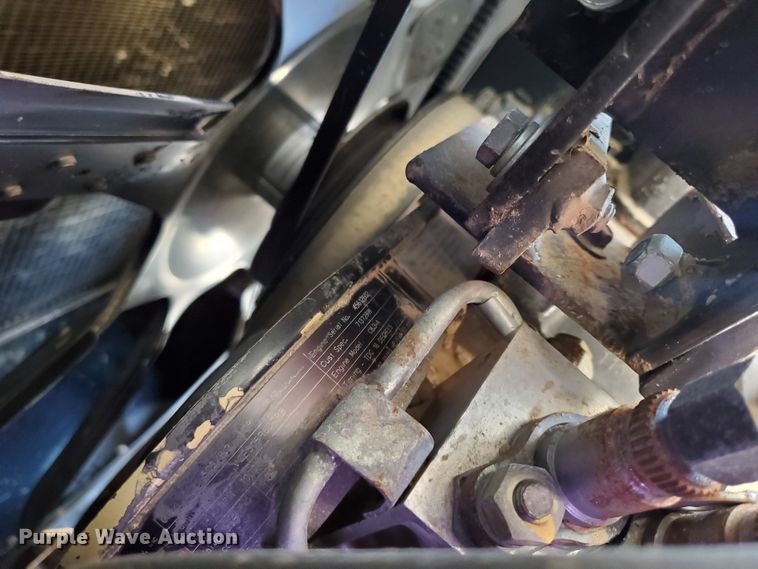 image for item DJ3149 1998 Gleaner R62 75th Anniversary RWA combine