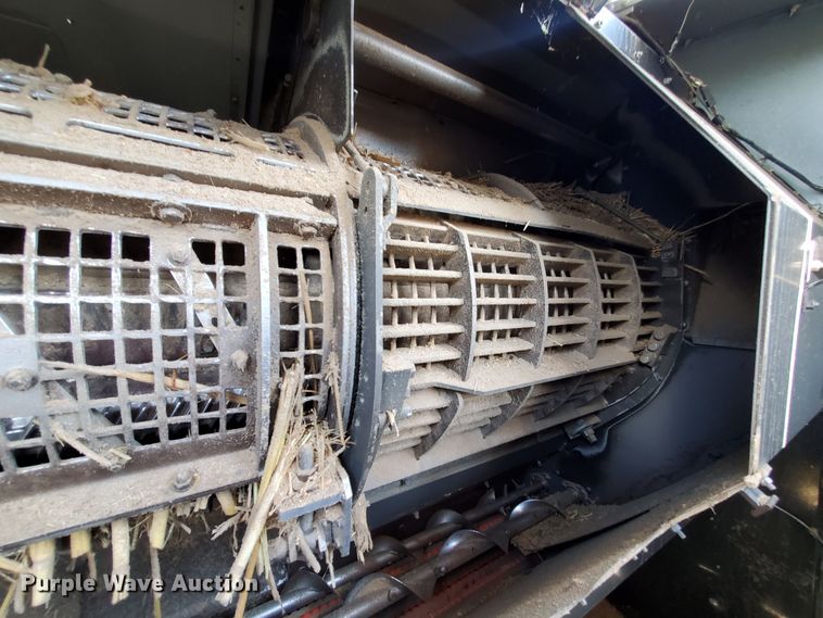 image for item DJ3149 1998 Gleaner R62 75th Anniversary RWA combine