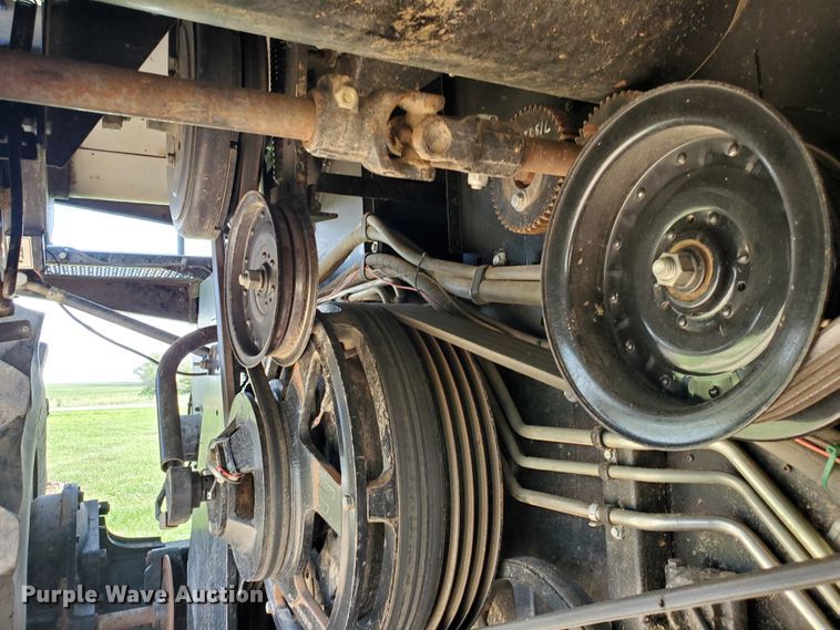 image for item DJ3149 1998 Gleaner R62 75th Anniversary RWA combine