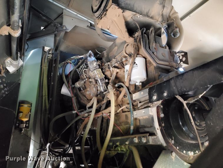 image for item DJ3149 1998 Gleaner R62 75th Anniversary RWA combine