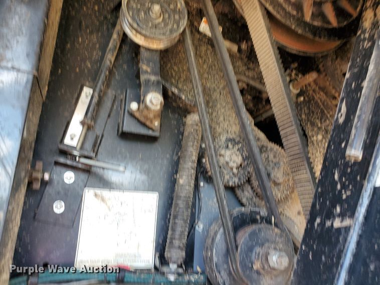 image for item DJ3149 1998 Gleaner R62 75th Anniversary RWA combine