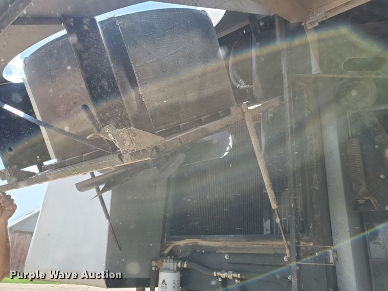 image for item DJ3149 1998 Gleaner R62 75th Anniversary RWA combine