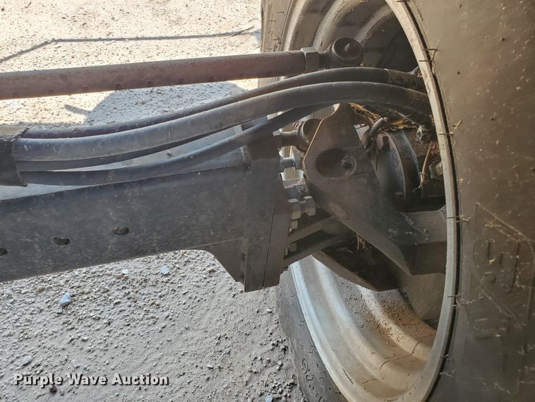 image for item DJ3149 1998 Gleaner R62 75th Anniversary RWA combine