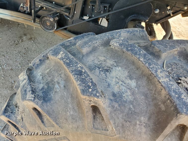 image for item DJ3149 1998 Gleaner R62 75th Anniversary RWA combine