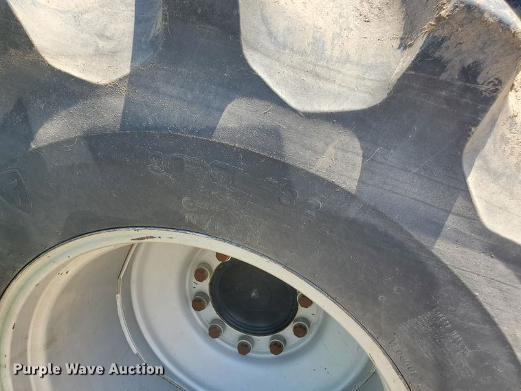 image for item DJ3149 1998 Gleaner R62 75th Anniversary RWA combine