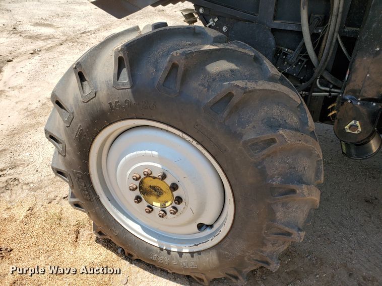 image for item DJ3149 1998 Gleaner R62 75th Anniversary RWA combine