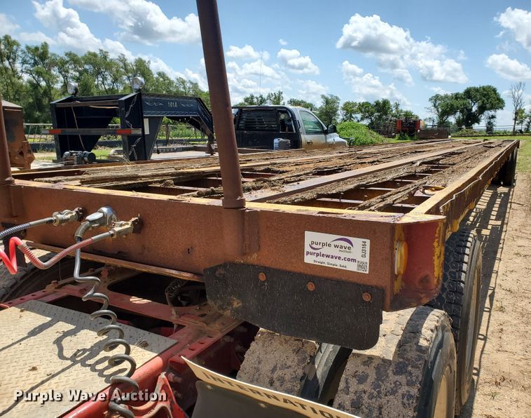 image for item DJ3164 1970 flatbed trailer