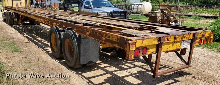 image for item DJ3164 1970 flatbed trailer