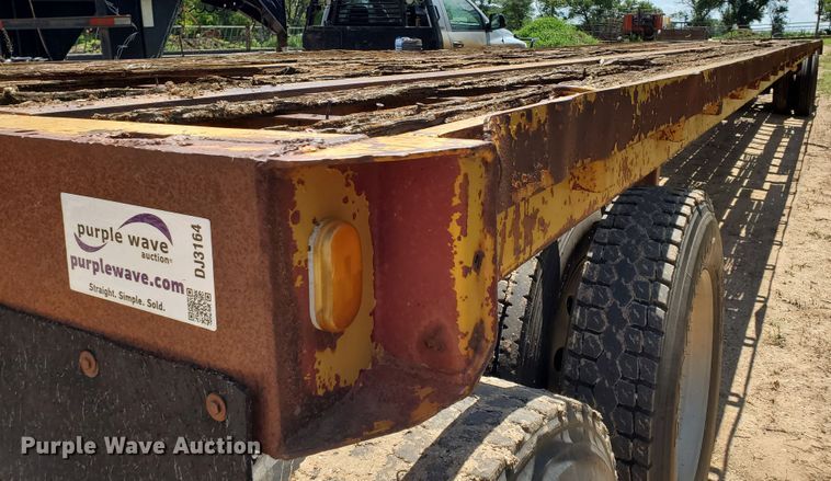 image for item DJ3164 1970 flatbed trailer