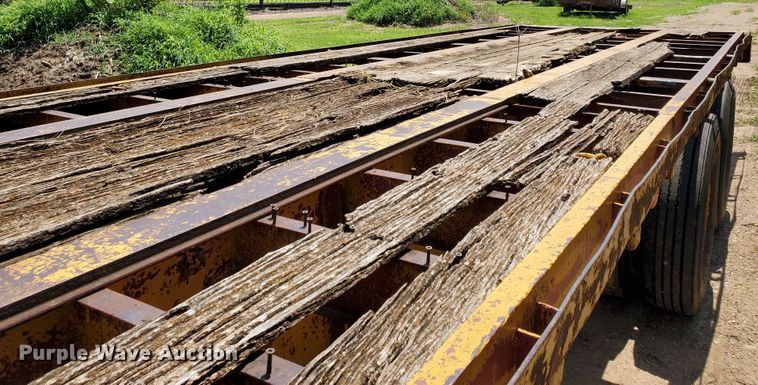 image for item DJ3164 1970 flatbed trailer