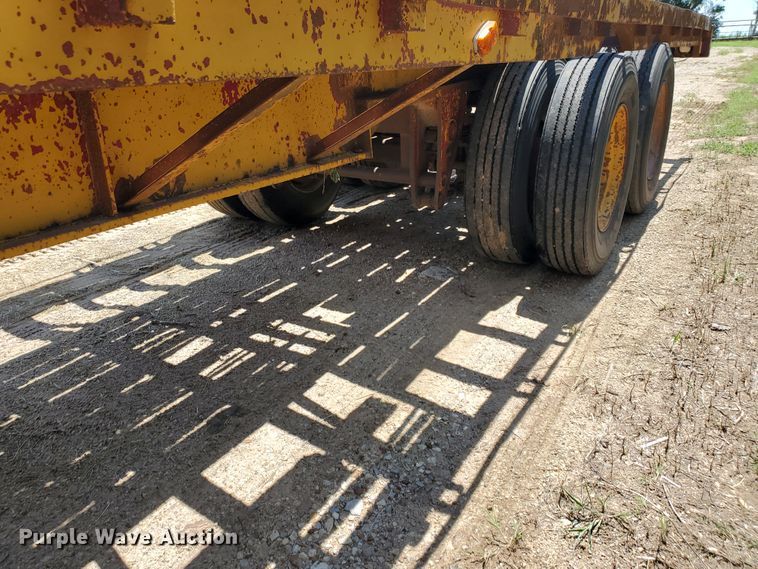 image for item DJ3164 1970 flatbed trailer