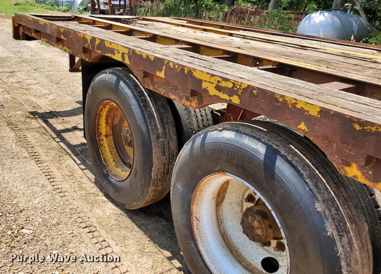 image for item DJ3164 1970 flatbed trailer