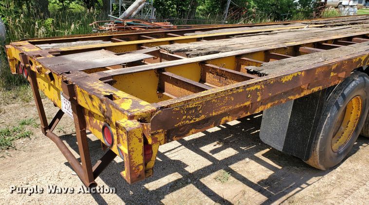 image for item DJ3164 1970 flatbed trailer
