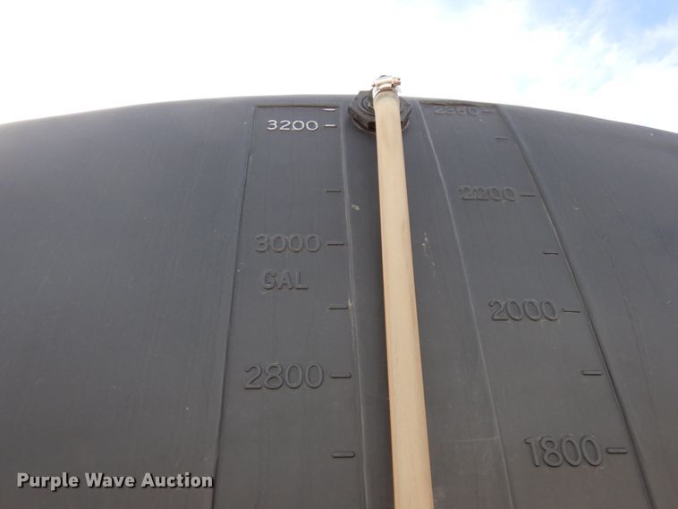 image for item DJ5819 2018 Road Runner 4000 drop deck sprayer trailer