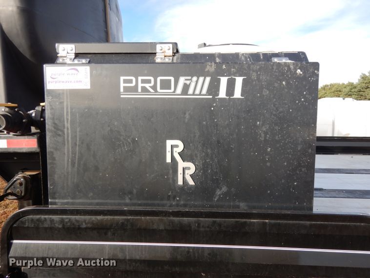 image for item DJ5819 2018 Road Runner 4000 drop deck sprayer trailer