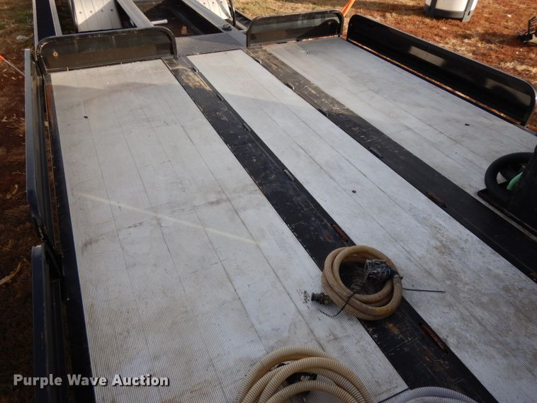 image for item DJ5819 2018 Road Runner 4000 drop deck sprayer trailer