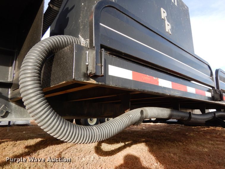 image for item DJ5819 2018 Road Runner 4000 drop deck sprayer trailer