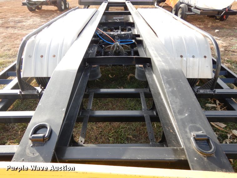 image for item DJ5819 2018 Road Runner 4000 drop deck sprayer trailer