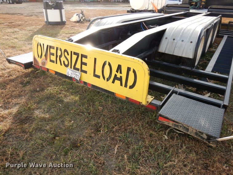 image for item DJ5819 2018 Road Runner 4000 drop deck sprayer trailer