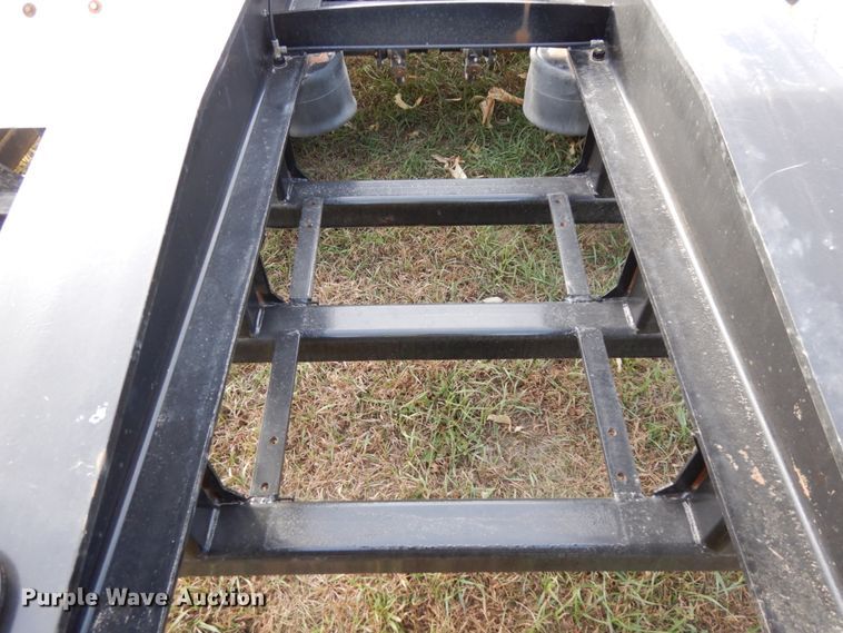 image for item DJ5819 2018 Road Runner 4000 drop deck sprayer trailer