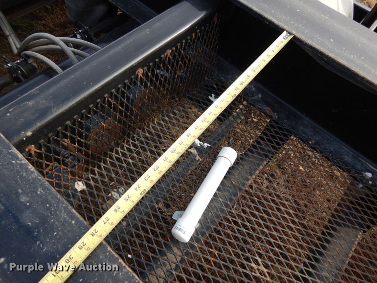 image for item DJ5819 2018 Road Runner 4000 drop deck sprayer trailer