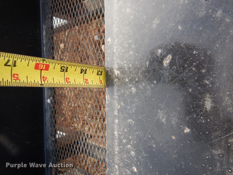 image for item DJ5819 2018 Road Runner 4000 drop deck sprayer trailer