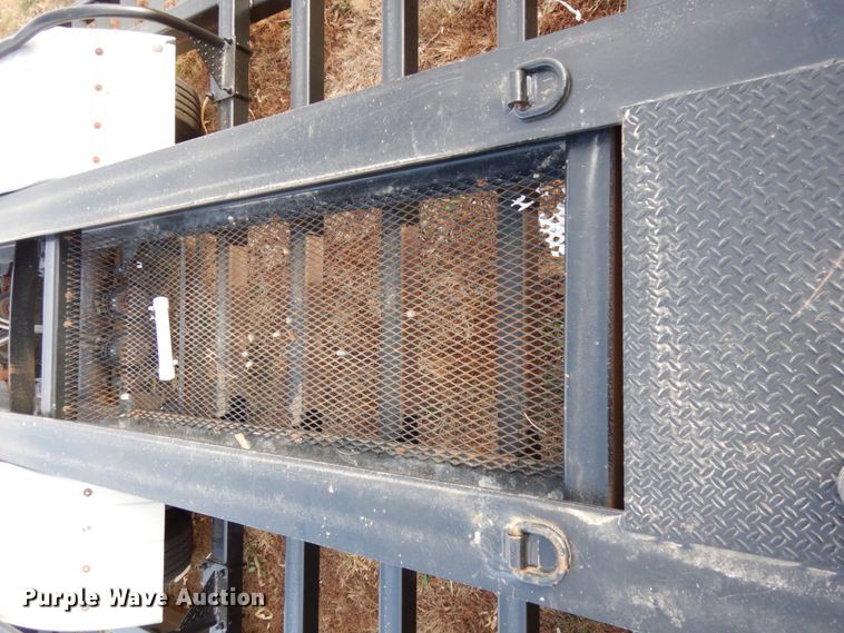 image for item DJ5819 2018 Road Runner 4000 drop deck sprayer trailer