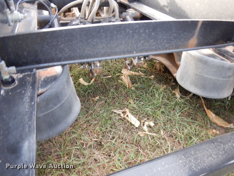 image for item DJ5819 2018 Road Runner 4000 drop deck sprayer trailer