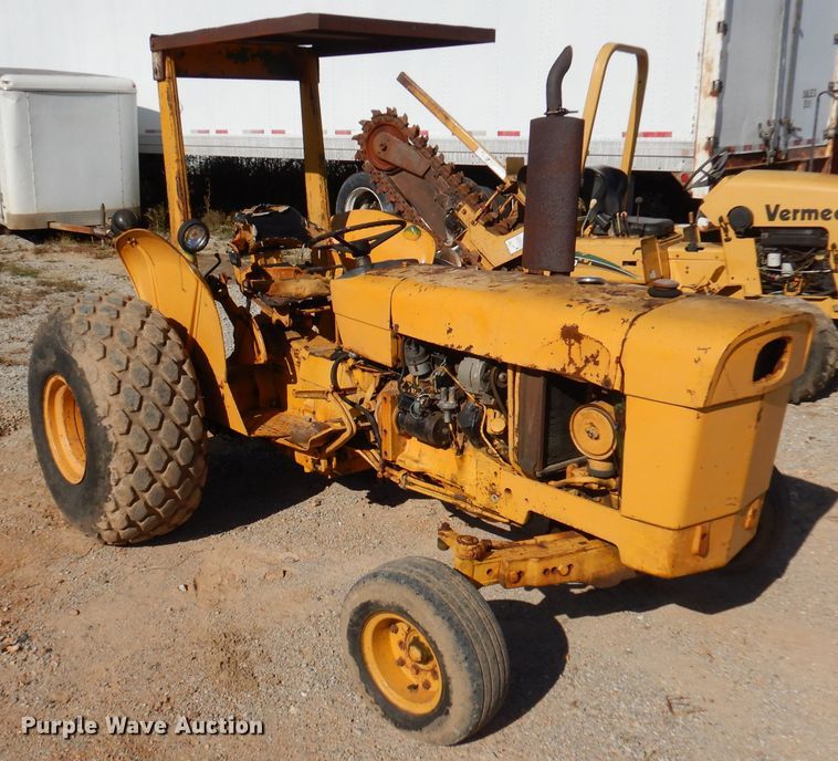 image for item DY9585 John Deere 300  tractor