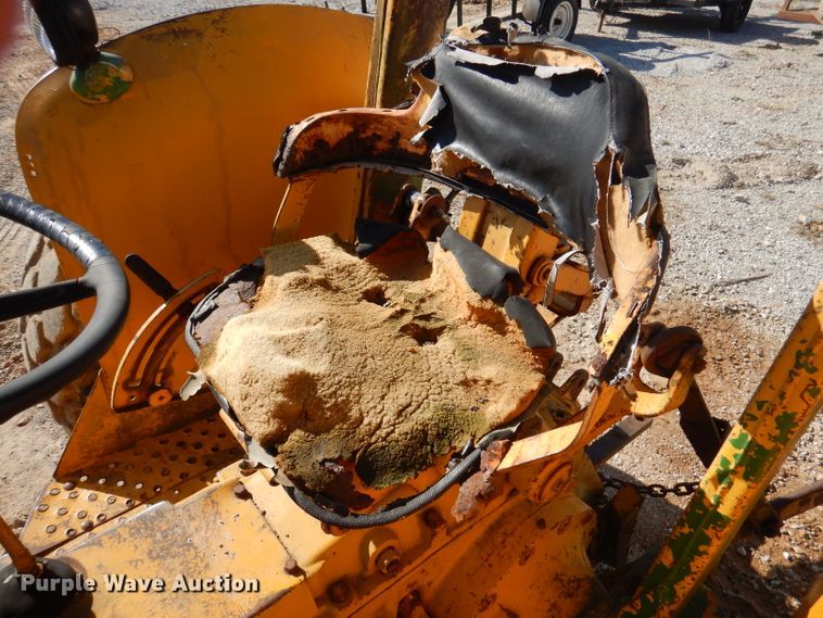 image for item DY9585 John Deere 300  tractor